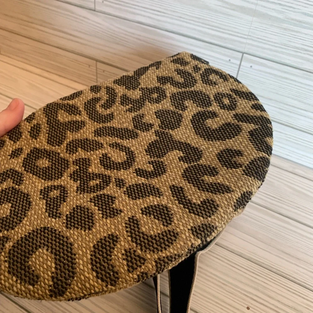 Charles and Heka fashion Leopard Print Crossbody Belt Bag in Brown - Picture 5 of 5